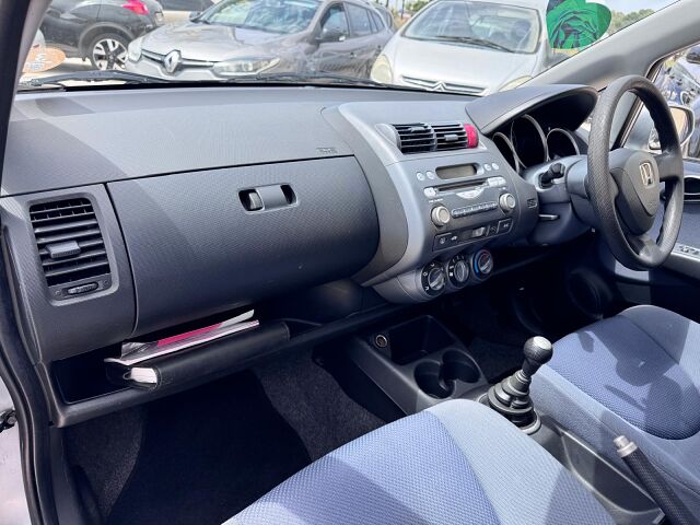 HONDA JAZZ SE 1.3 DSI UK RHD IN SPAIN ONLY 53000 MILES SUPERB LONG MOT 2004